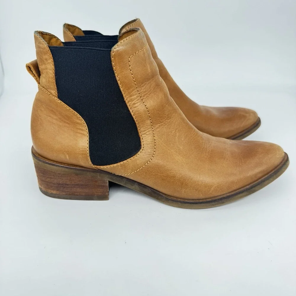Roolee Womens Slip On Ankle Boot Size 39‎ Tan Black Elastic Side Block Heel